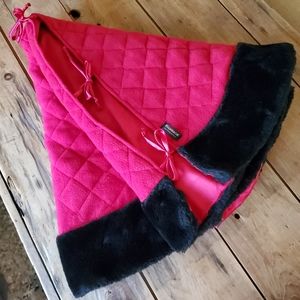 Barrage Faux Fur Trimmed Red Christmas Tree Skirt